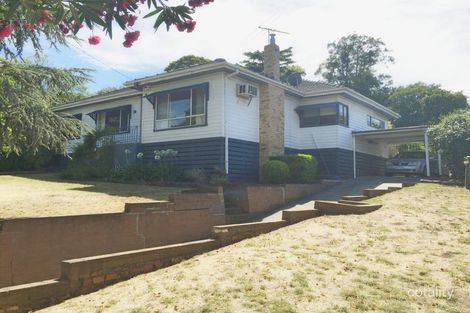 2 Ash Gr, Oak Park, VIC 3046