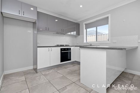 Property photo of 2/61 Clayton Crescent Rutherford NSW 2320