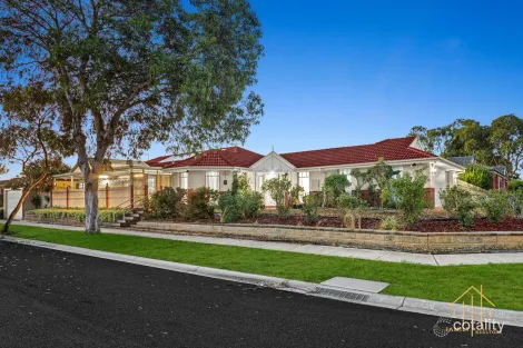 Property photo of 18 Breamlea Way Cranbourne West VIC 3977