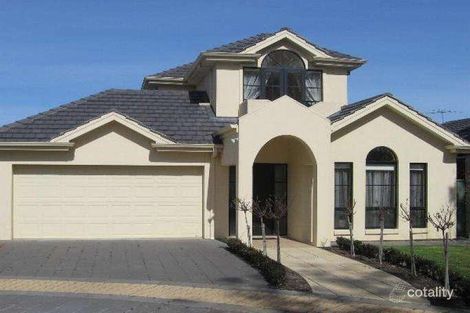 8 Lakewood Ct, Mawson Lakes, SA 5095