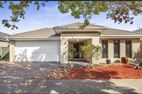 5 Page Cl, Pakenham, VIC 3810