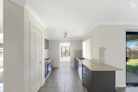 Property photo of 18 Bounty Circuit Eli Waters QLD 4655