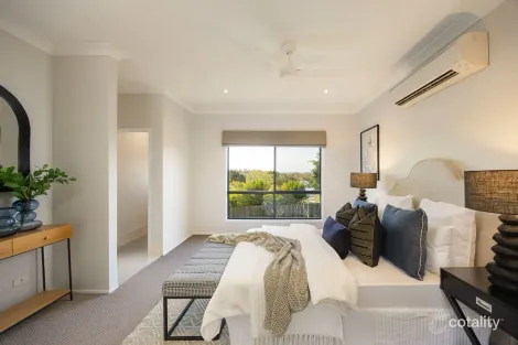 Property photo of 10 Mountain Ash Place Brookwater QLD 4300