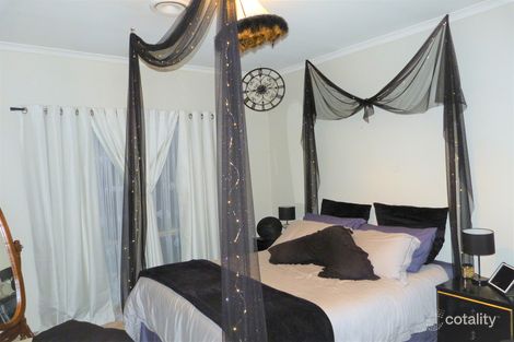Property photo of 54 Marylyn Place Cranbourne VIC 3977