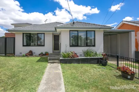 2 Casey Ave, Sunbury, VIC 3429