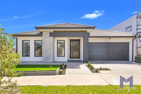 Property photo of 33 Avignon Street Wollert VIC 3750