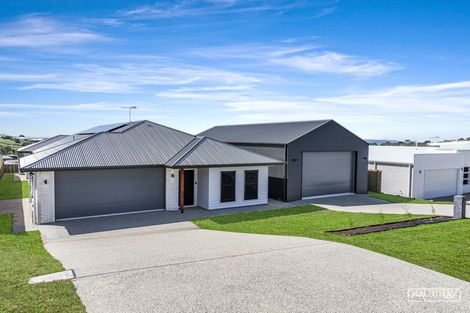 16 Beach House Dr, Lammermoor, QLD 4703