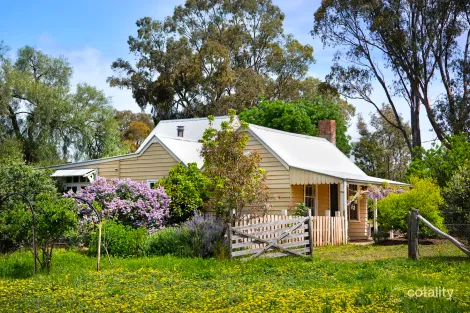 22 Adair St E, Maldon, VIC 3463