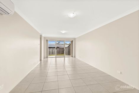 Property photo of 8 Olearia Way Aberglasslyn NSW 2320