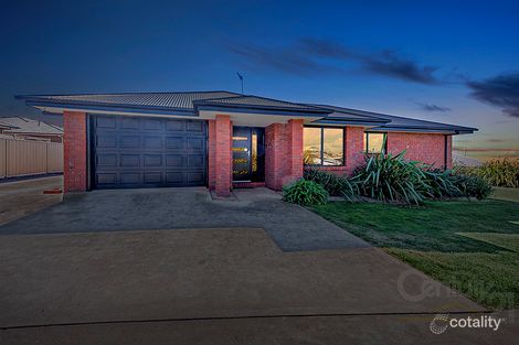 Property photo of 1 Dana Drive Devonport TAS 7310