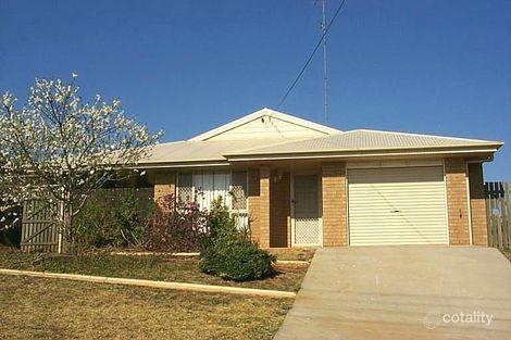 8 Elizabeth Kenny Ct, Harristown, QLD 4350