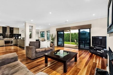 Property photo of 5 Kingston Way Mooroolbark VIC 3138