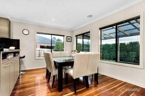 Property photo of 5 Kingston Way Mooroolbark VIC 3138