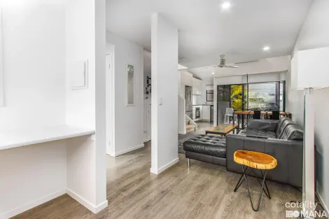 Property photo of 6/51 Rajah Road Ocean Shores NSW 2483