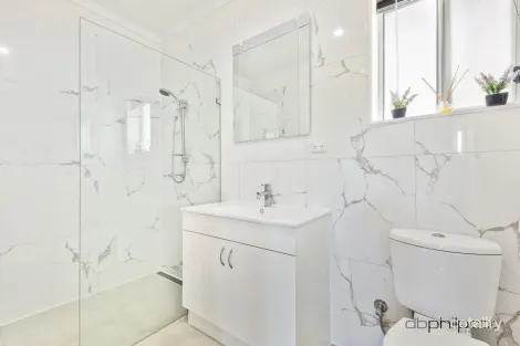 Property photo of 15 Lindsay Street Elizabeth Downs SA 5113