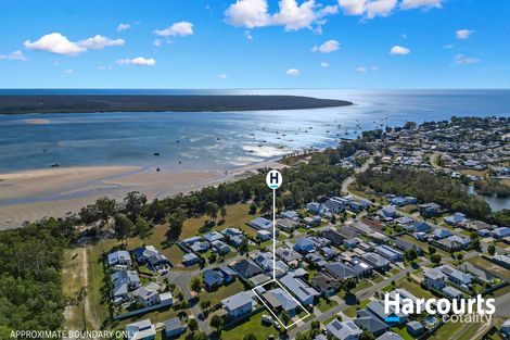 Property photo of 19 Traviston Way Burrum Heads QLD 4659