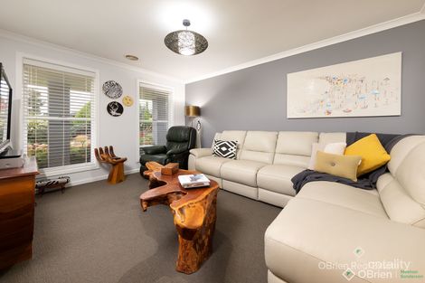 Property photo of 65 Honeyeater Circuit Thurgoona NSW 2640