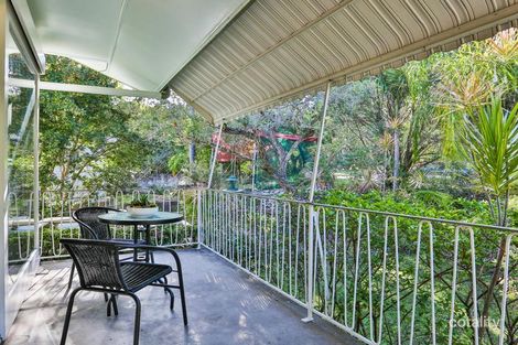 Property photo of 10 Dumbarton Drive Kenmore QLD 4069
