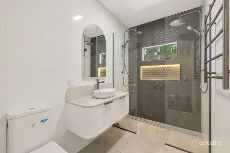 Property photo of 1 Dunk Place Little Mountain QLD 4551
