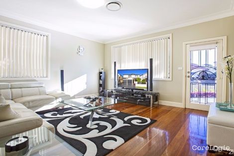 Property photo of 21 Howard Close Green Valley NSW 2168