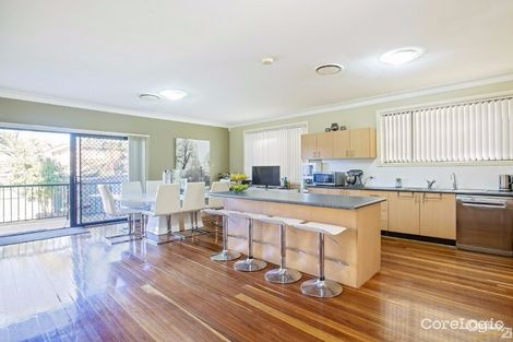 Property photo of 21 Howard Close Green Valley NSW 2168