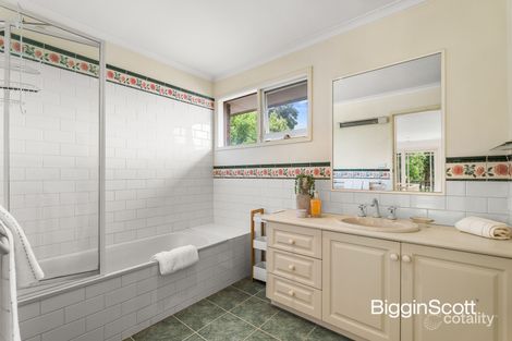 22 Taunton St, Doncaster East, VIC 3109