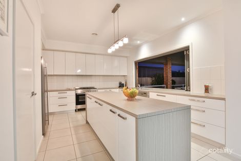 Property photo of 5 Roy Harwood Drive Irymple VIC 3498