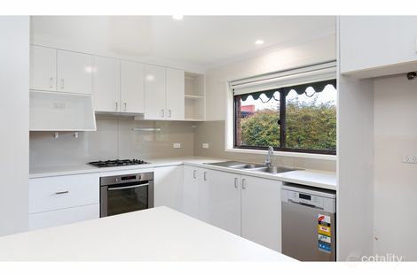 Property photo of 2/23 Wentworth Court Lavington NSW 2641