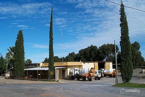 15 Eaton Pl, Wonthella, WA 6530