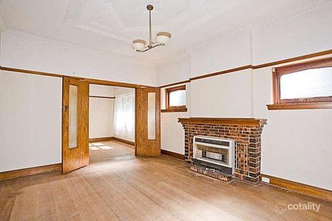 Property photo of 202 Waverley Road Malvern East VIC 3145