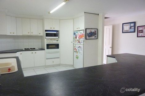 Property photo of 23 Mashie Way West Wodonga VIC 3690