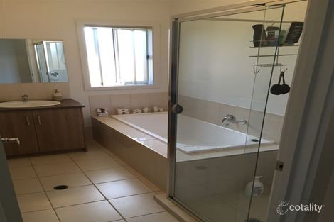 Property photo of 2 Padget Place Morphett Vale SA 5162