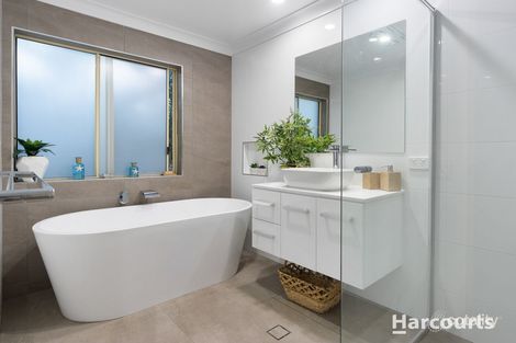 Property photo of 4 Kirri Avenue Petrie QLD 4502