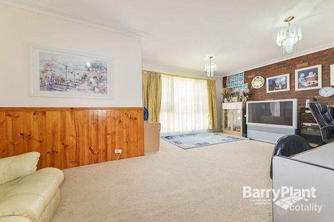 Property photo of 32 Glenthorne Drive Keysborough VIC 3173