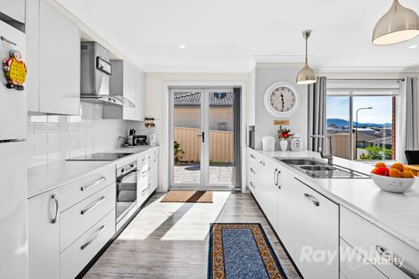 Property photo of 2 Babbler Walk Gloucester NSW 2422