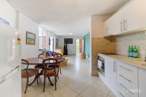 Property photo of 2/30 West Street Highgate Hill QLD 4101
