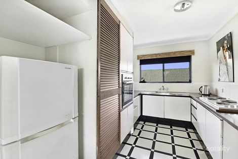 Property photo of 12/19 Huth Street Labrador QLD 4215