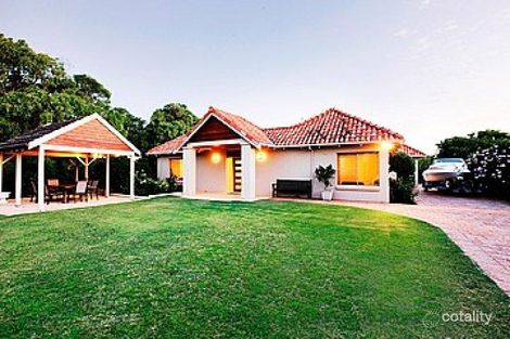 4 Robbies Cl, Quindalup, WA 6281