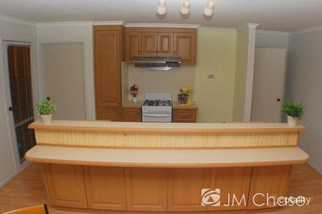 Property photo of 12 Radiant Crescent Forest Hill VIC 3131