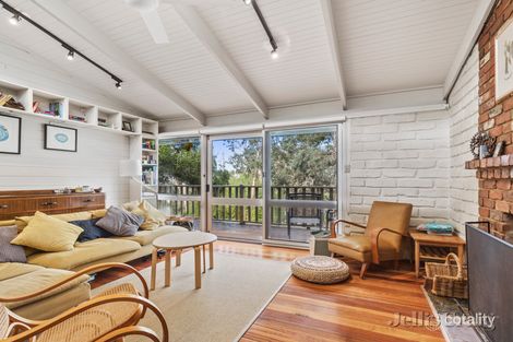 Property photo of 160 Scenic Crescent Eltham North VIC 3095