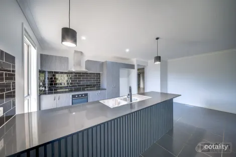 Property photo of 26 Kurrajong Road Gatton QLD 4343