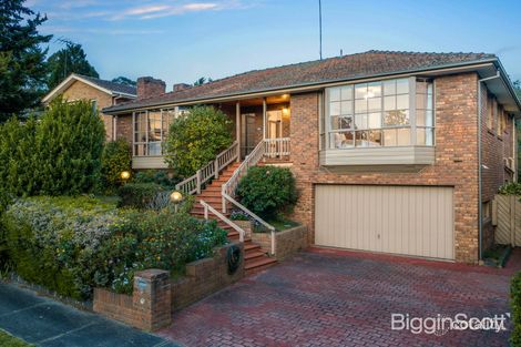 9 DICKENS CL, TEMPLESTOWE, VIC 3106