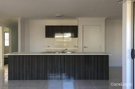 Property photo of 10 Jersey Crescent Springfield Lakes QLD 4300