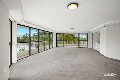 Property photo of 3/7 Oatland Esplanade Runaway Bay QLD 4216