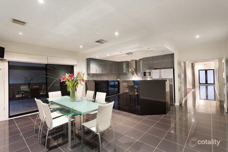 Property photo of 24 Cuthbert Drive Hillside VIC 3037