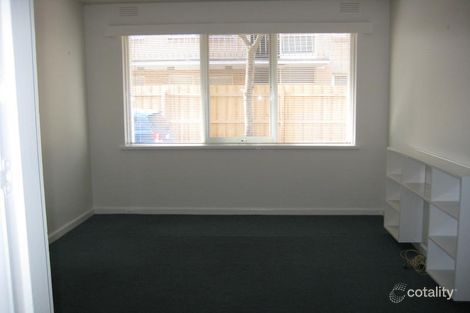 Property photo of 2/66 Foam Street Elwood VIC 3184