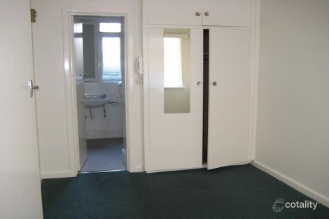 Property photo of 2/66 Foam Street Elwood VIC 3184