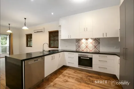 Property photo of 32 Rainworth Road Bardon QLD 4065