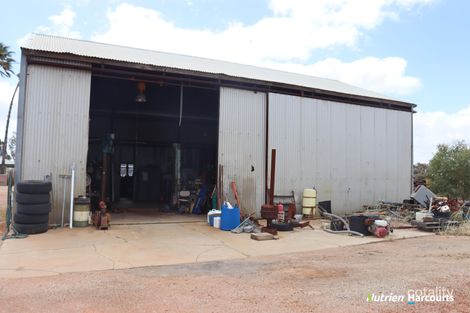 99 Avery Rd, Manmanning, WA 6465