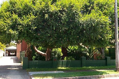 35 Corona St, Hamilton East, NSW 2303